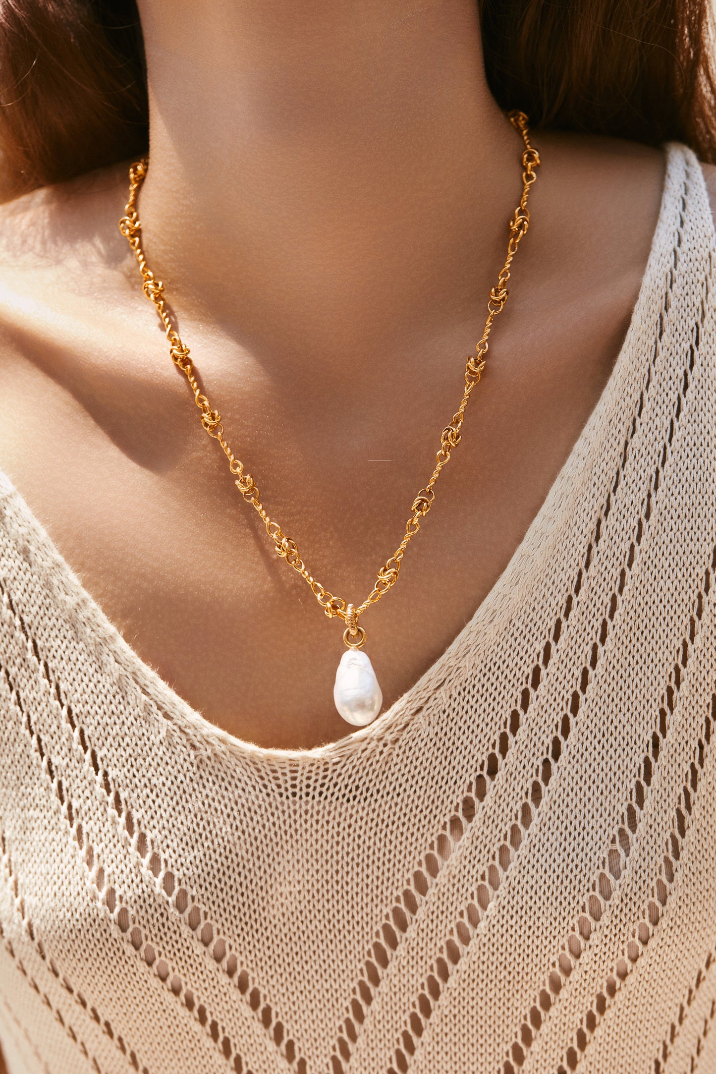 BOLD Golden Aurora baroque pearl pendant necklace featuring a unique pearl on an 18k gold vermeil chain.