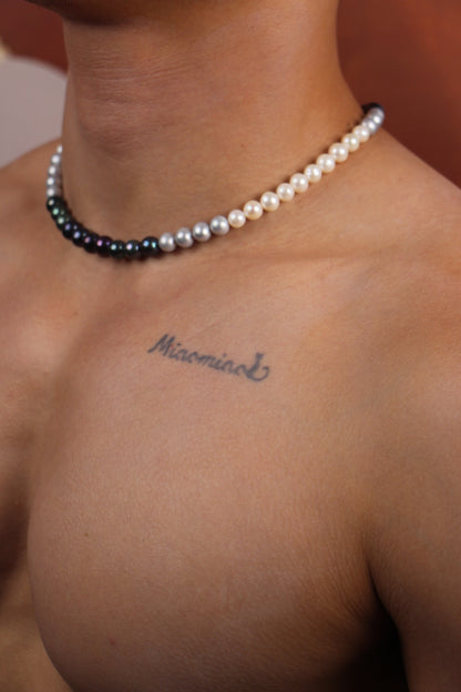 Men wearing a multicolor freshwater pearl necklace