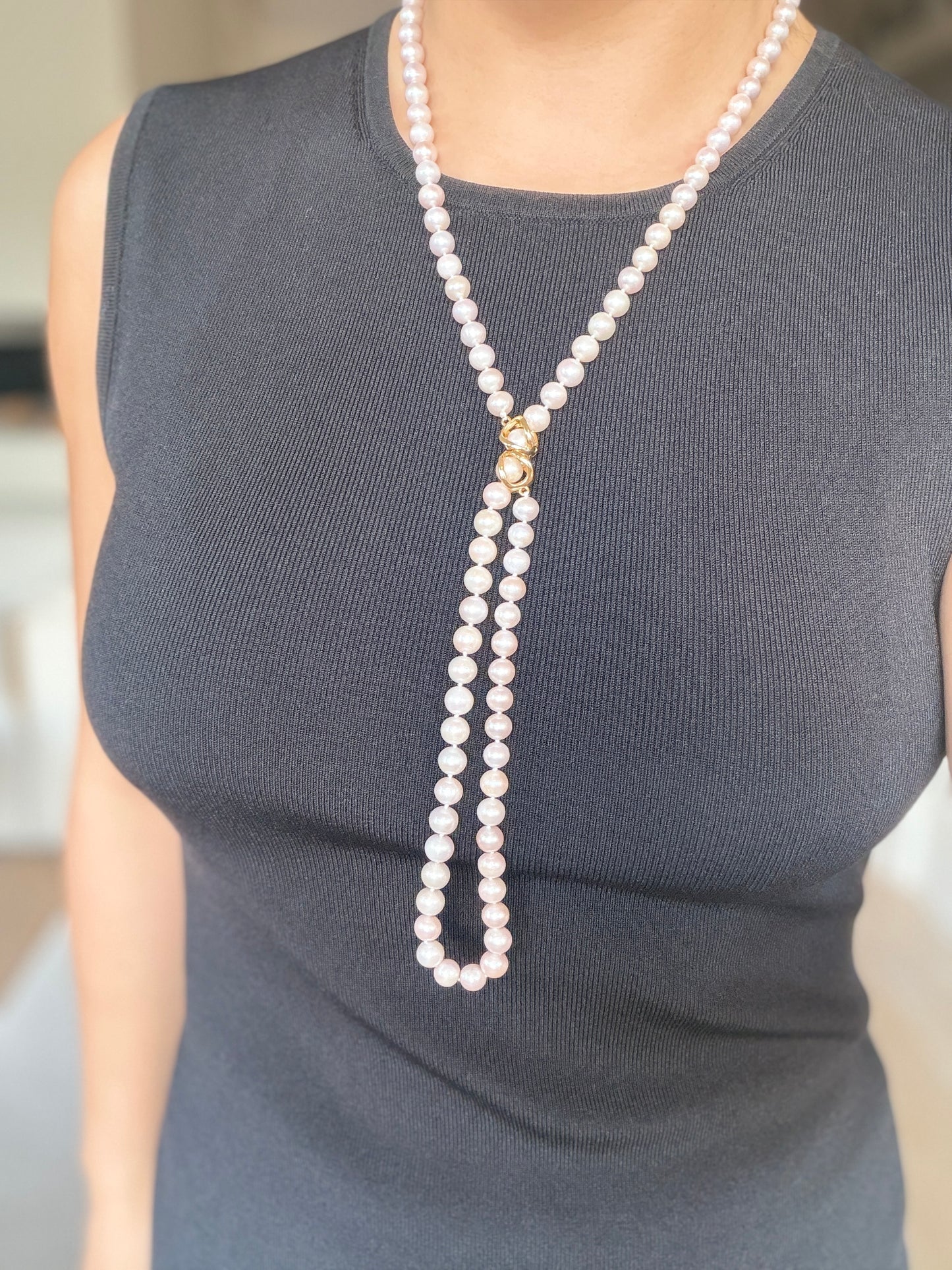 White Round Freshwater Pearl Lariat Necklace - CLASSIC - Infinity