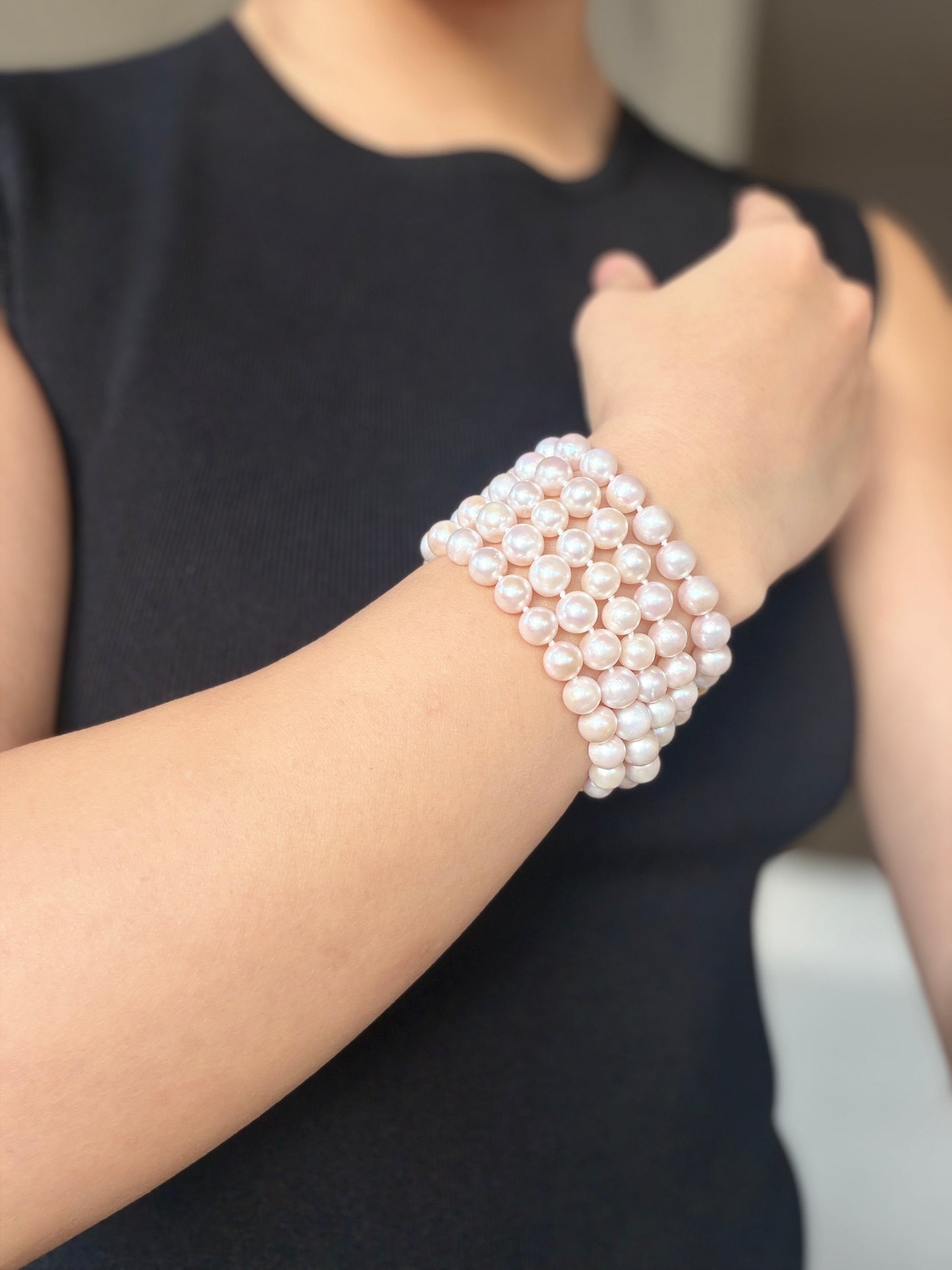 White Round Freshwater Pearl Lariat Necklace - CLASSIC - Infinity